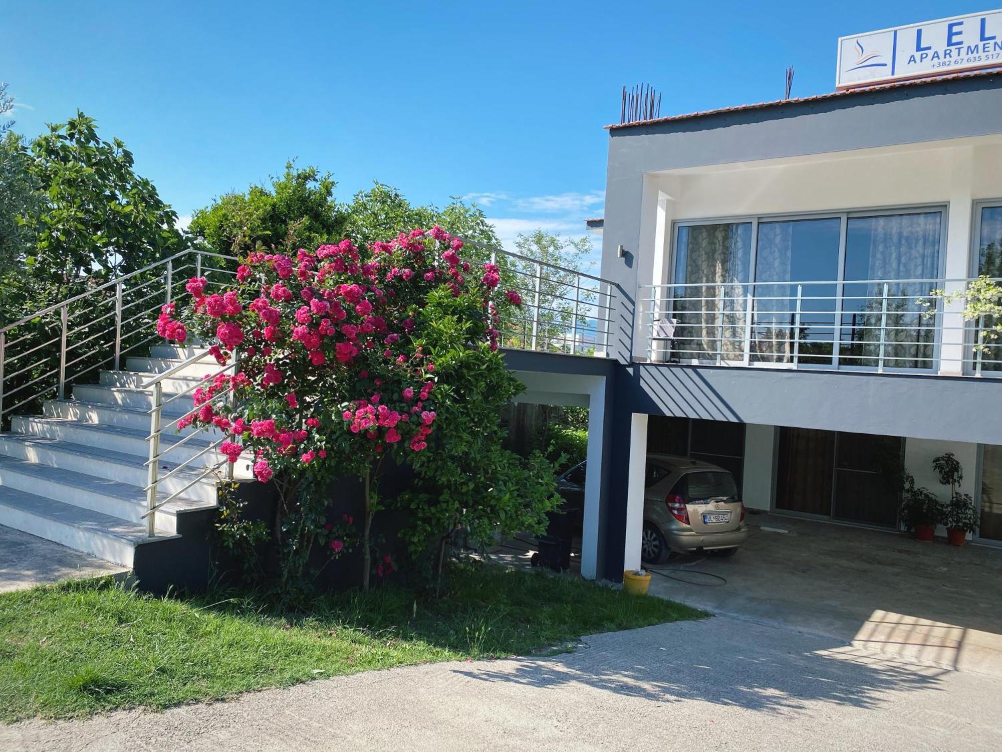 Leli Apartments 울친 외부 사진